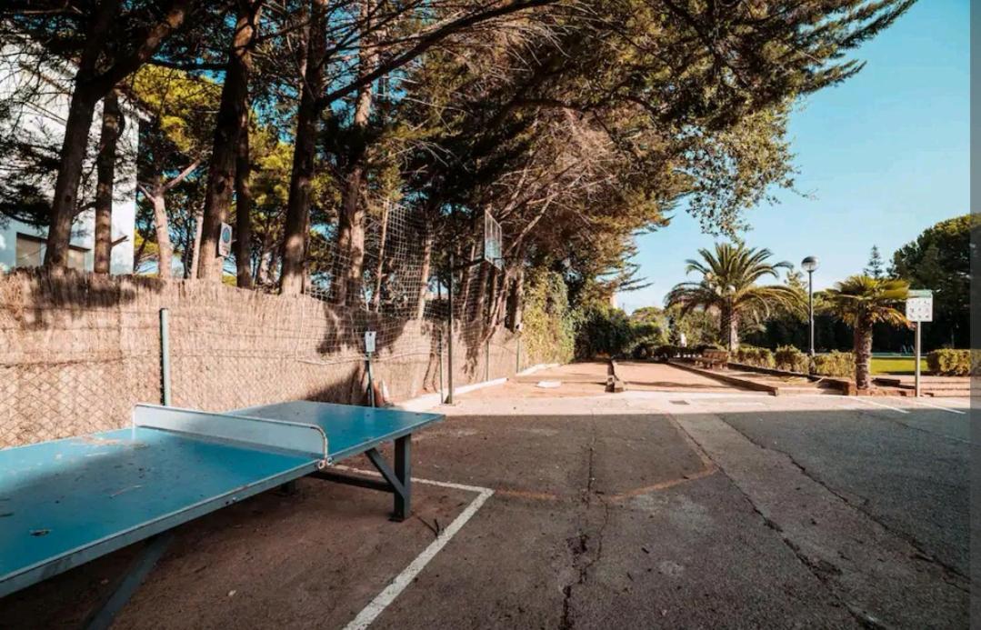 Apt con piscina en Calella de Palafrugell, parking gratuito Esterno foto