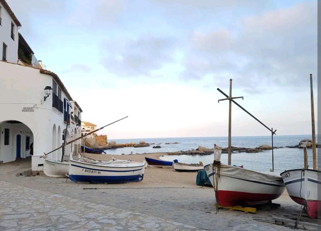 Apt con piscina en Calella de Palafrugell, parking gratuito Esterno foto
