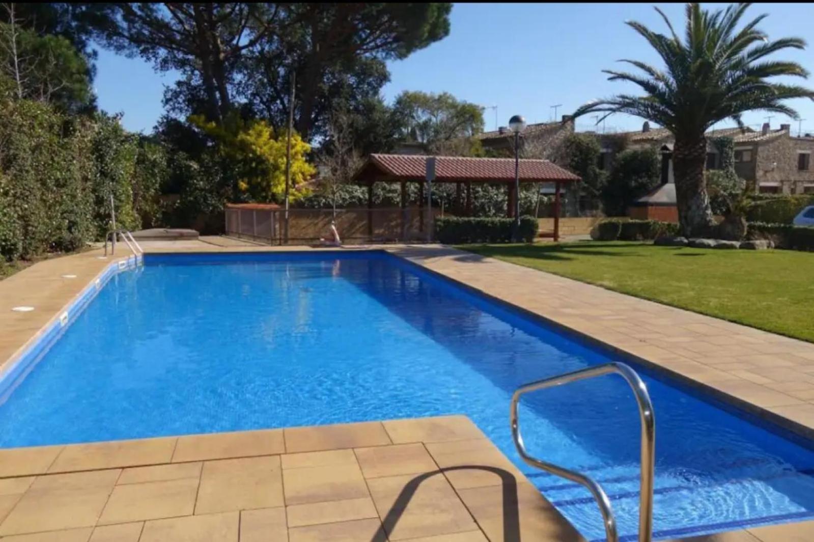 Apt con piscina en Calella de Palafrugell, parking gratuito Esterno foto